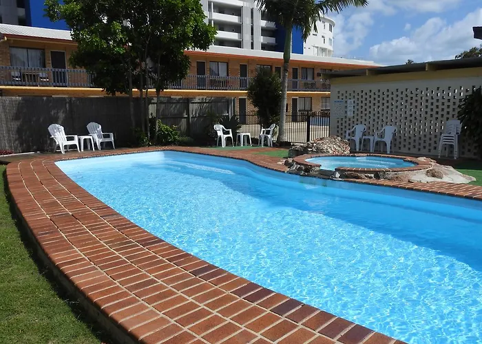 Hotel mit Pool: Urangan Motor Inn