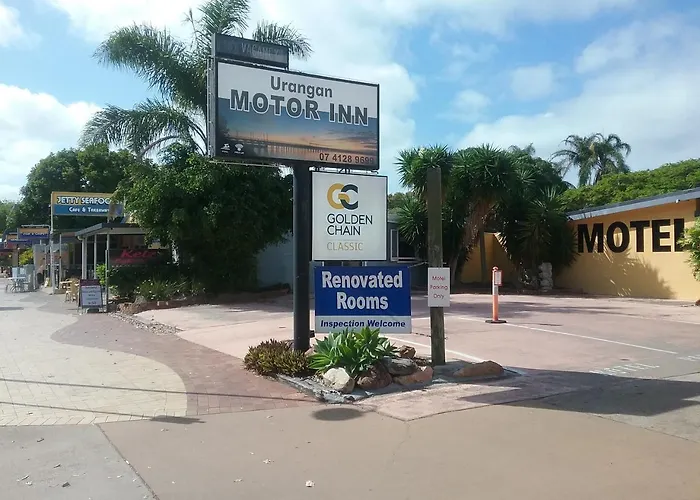 Hotel mit Pool: Urangan Motor Inn