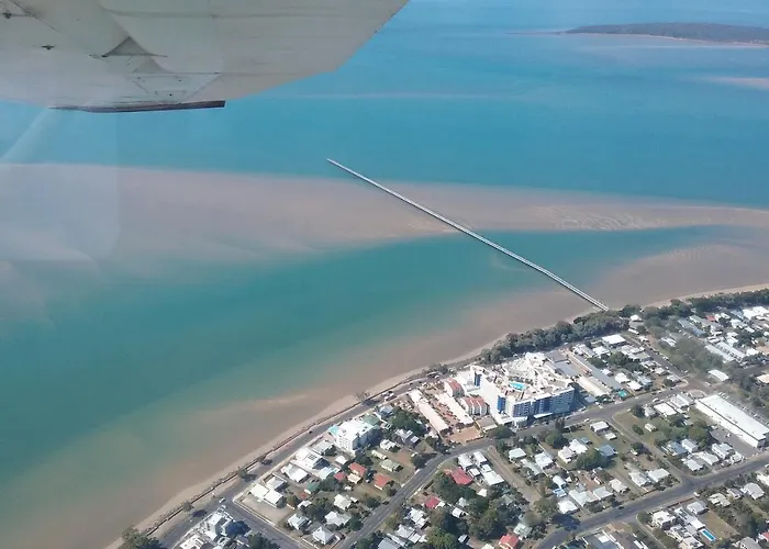 Hotel mit Pool: Urangan Motor Inn